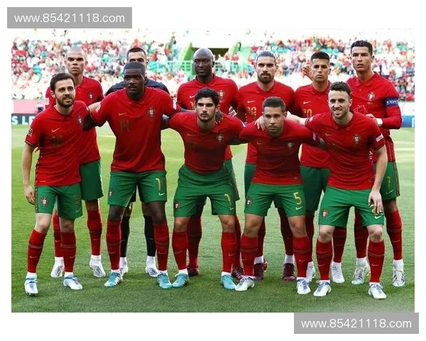 全球足球联赛人气排名:顶级赛事吸引力与球迷热情对比分析 全球足球联赛人气排名:顶级赛事吸引力与球迷热情对比分析